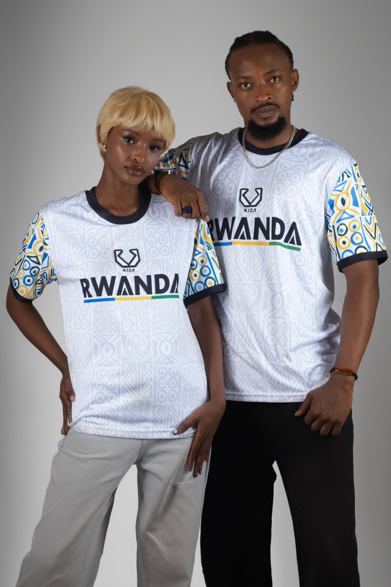 Woman-and-man-white-jersey-s4-front-standing